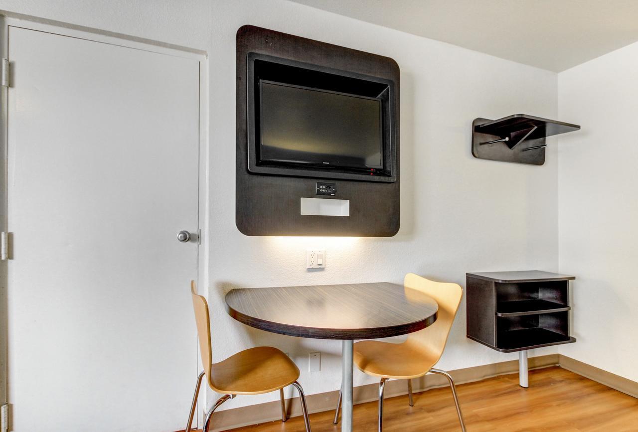 Motel 6 Waco - Lacy Lakeview Bellmead Eksteriør bilde